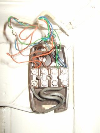 junction wires spread