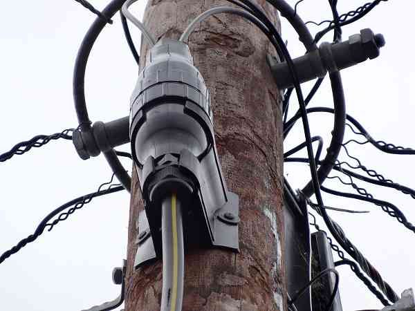 Fibre Manifold - My Cable coming our right, top