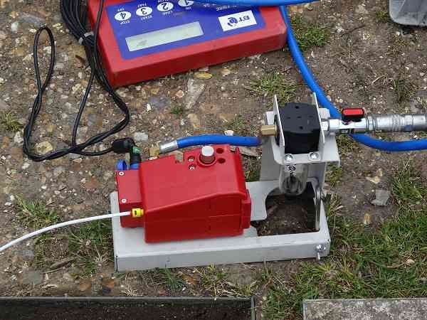Mini Compressor for blowing the fibre 200m away to my house