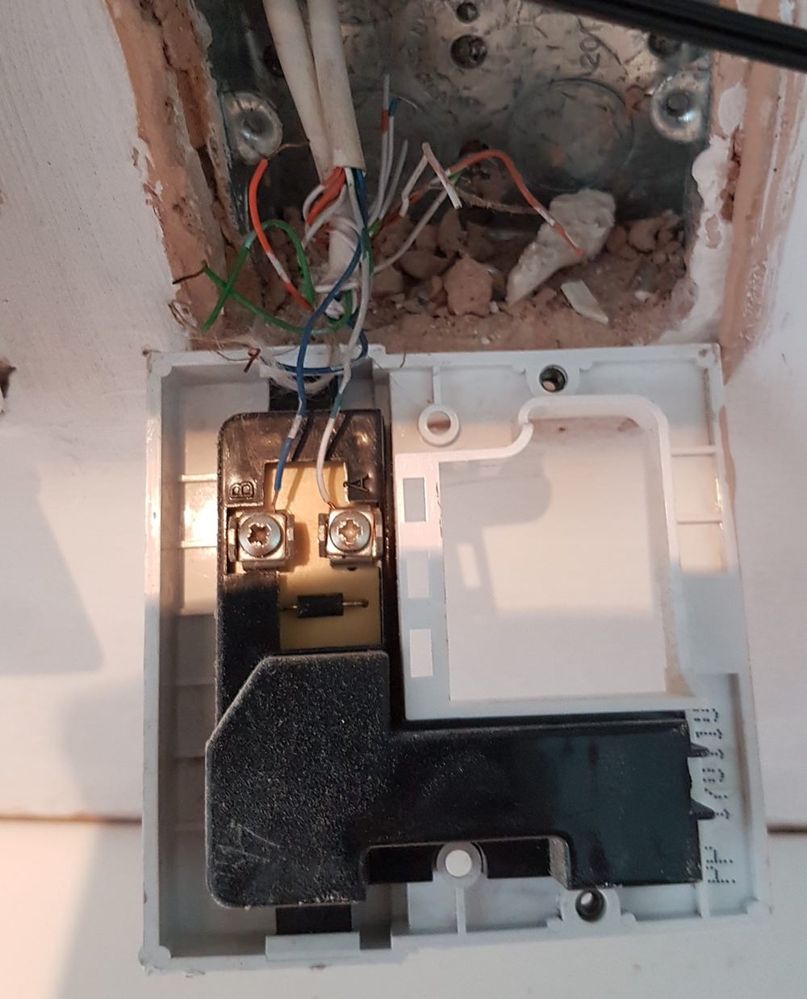 master-socket.jpg