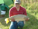 ian k 16.5 lb carp.jpg