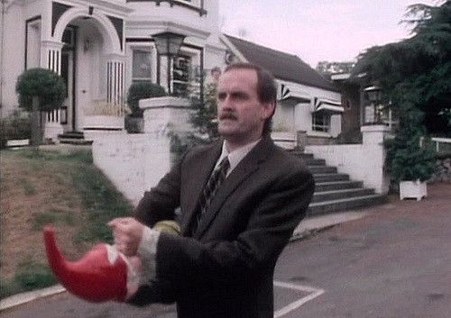 fawltygnome.jpg
