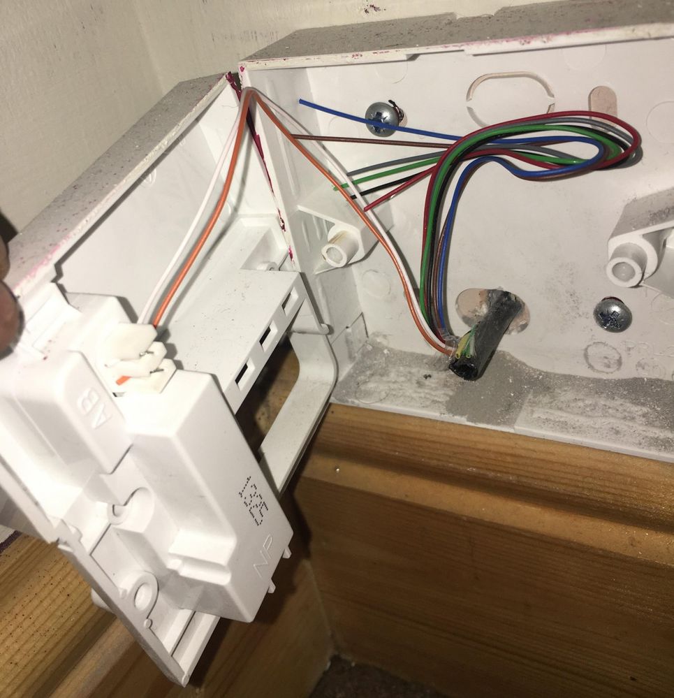 Can I move my router to this socket? - BT Community