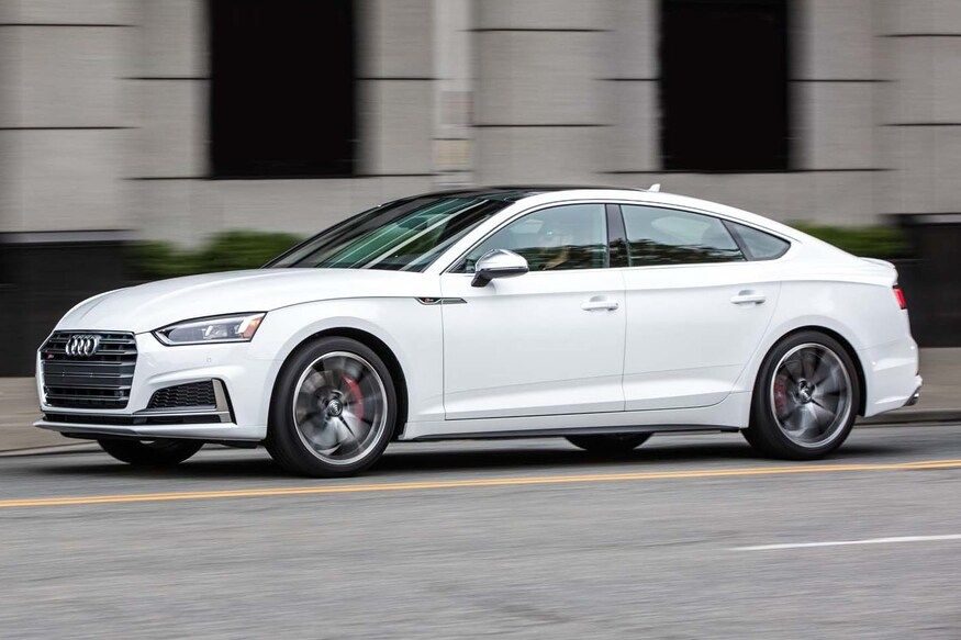 2018-Audi-S5-Sportback-front-side-in-motion-04-e1497637676106.jpg