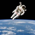 Bruce McCandless.jpg