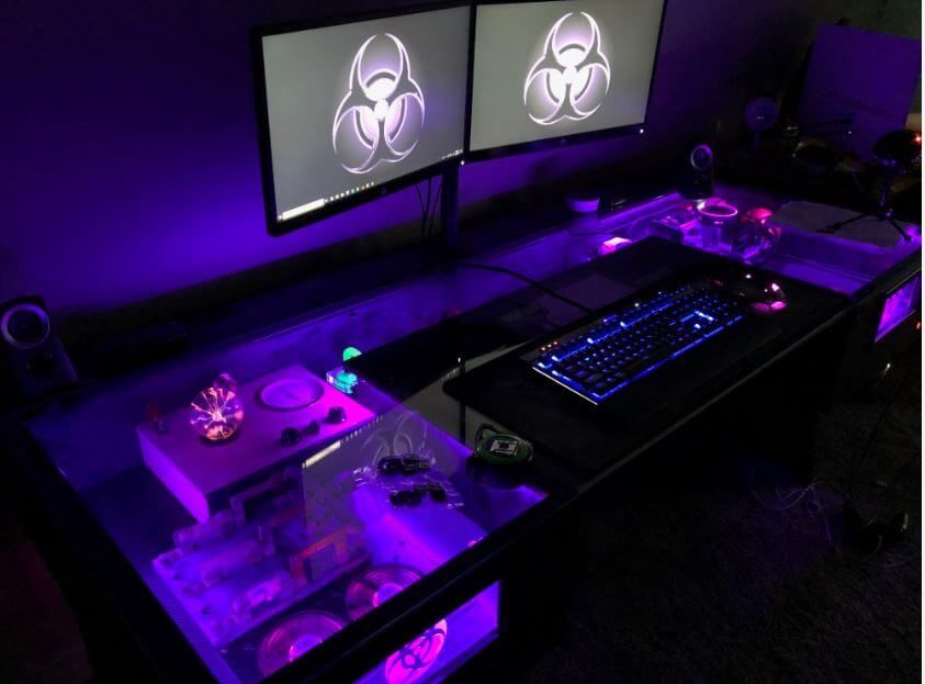 computer-in-a-desk-epic-gaming-pc-setup.jpg