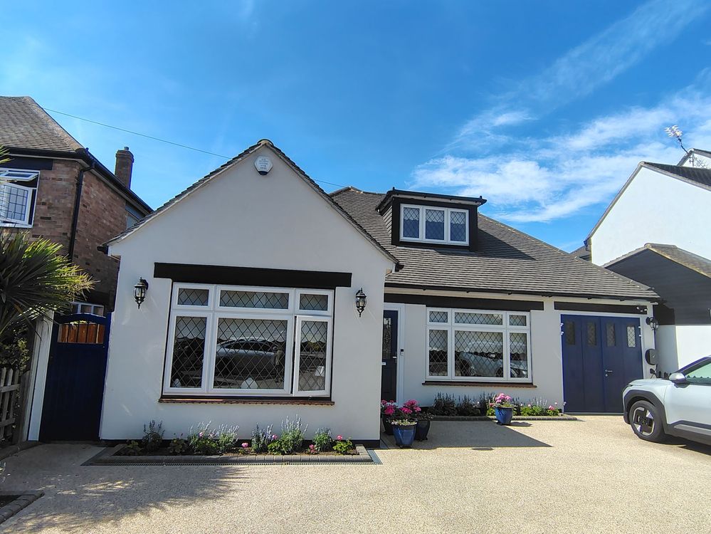 Front of chalet bungalow.jpg